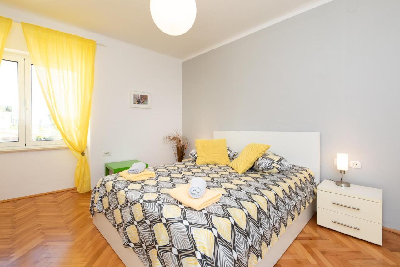 Apartment Portapisana Just 50M From The Beach Krk Town Kültér fotó