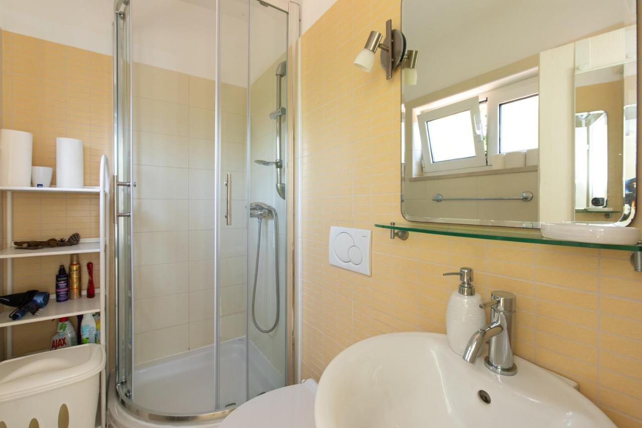 Apartment Portapisana Just 50M From The Beach Krk Town Kültér fotó